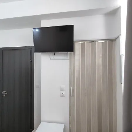 Appartement Pure Urban Metro Kato Patisia Athene